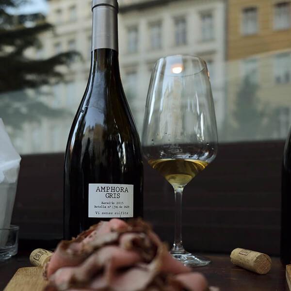 Amphora Gris